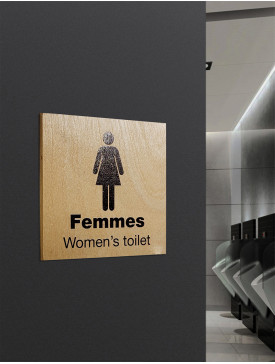 Toilette femmes carré bois